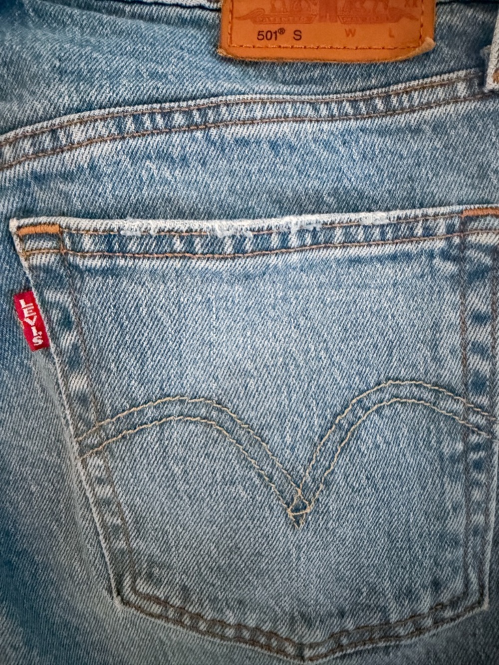 Levi’s 501 Straight Leg Jeans Light Wash Raw Hem Vintage Style Size 25 - Picture 6 of 10